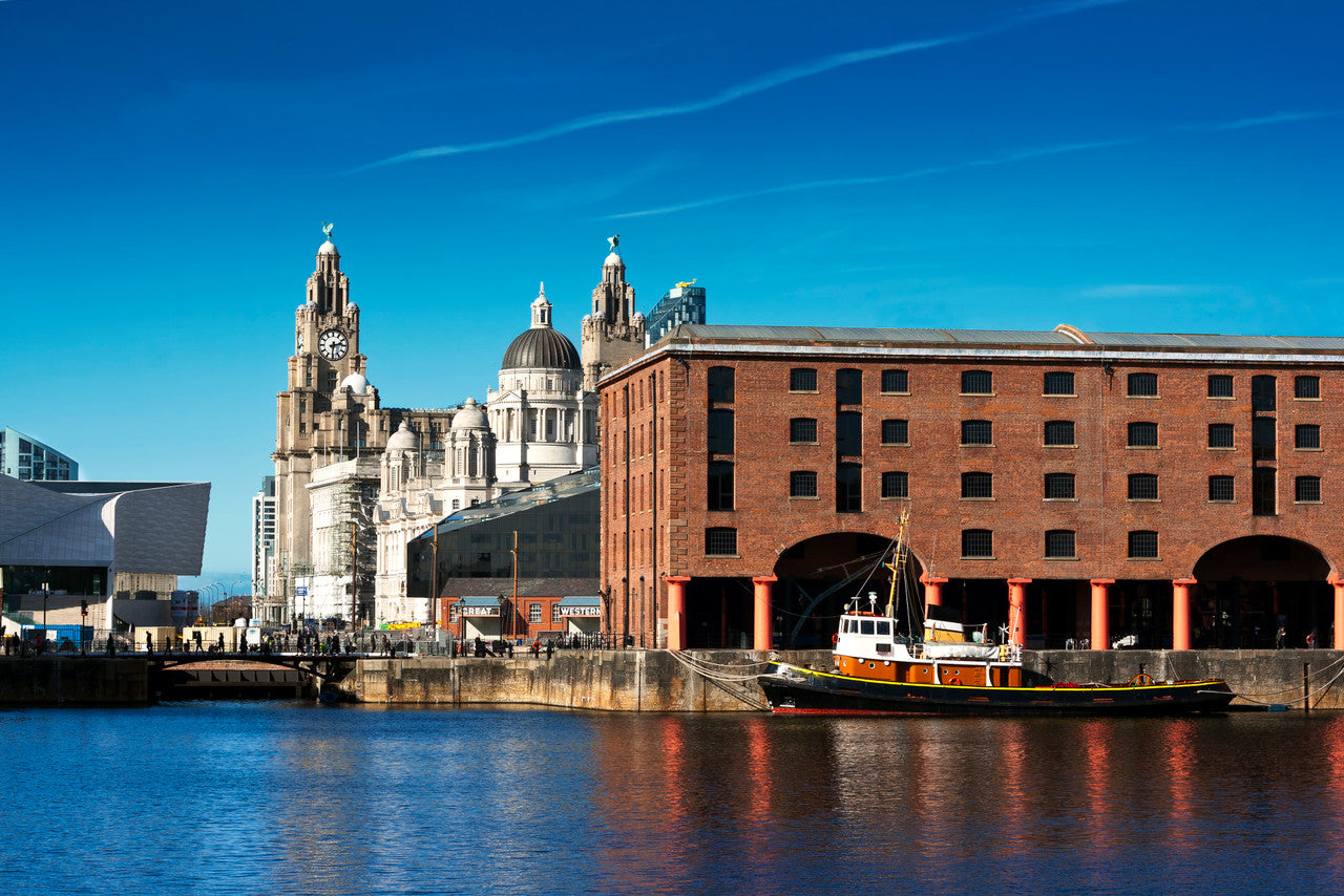 Private Accessible 4.5 Hour Highlights of Liverpool and The Beatles Tour
