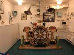 Private Accessible 4 Hour Highlights of Edinburgh & Royal Yacht Britannia